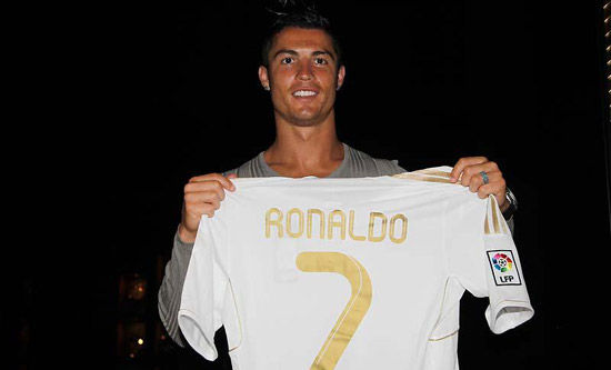 颜骏凌：本赛季真正的冠军点是德比，三冠王比第一次夺冠更难