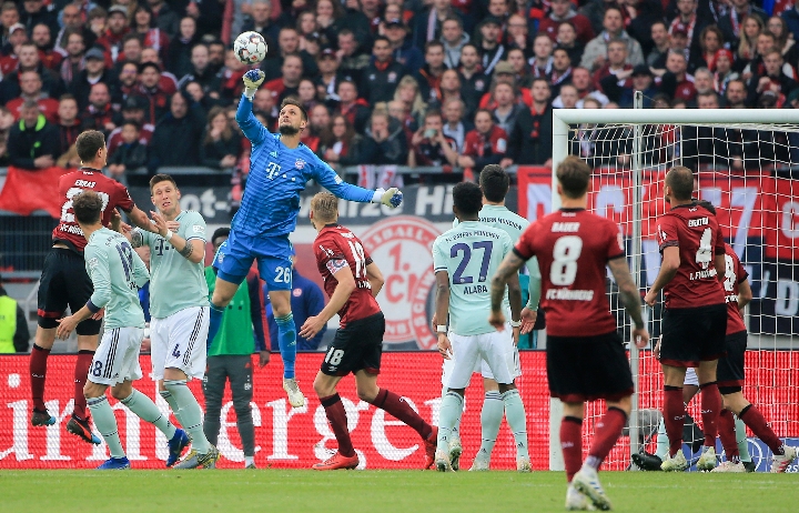 阿方索·戴维斯：本轮欧冠我将迎来复出，不确定是否能上场