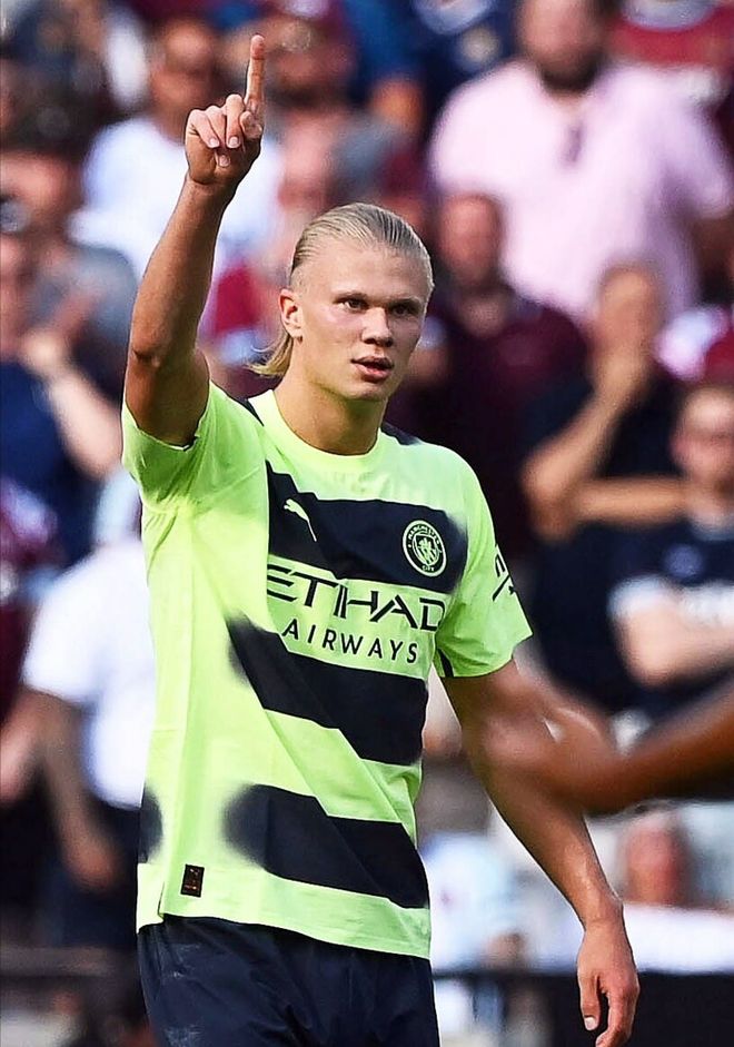 闫炳良：落后的时候没有放弃，希望伤员早日康复打好最后一场