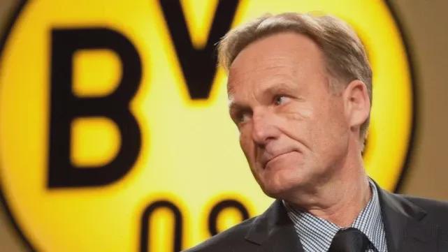 莱奥一剑封喉，AC米兰1-0复仇拉齐奥，登顶意甲积分榜坐山观虎斗